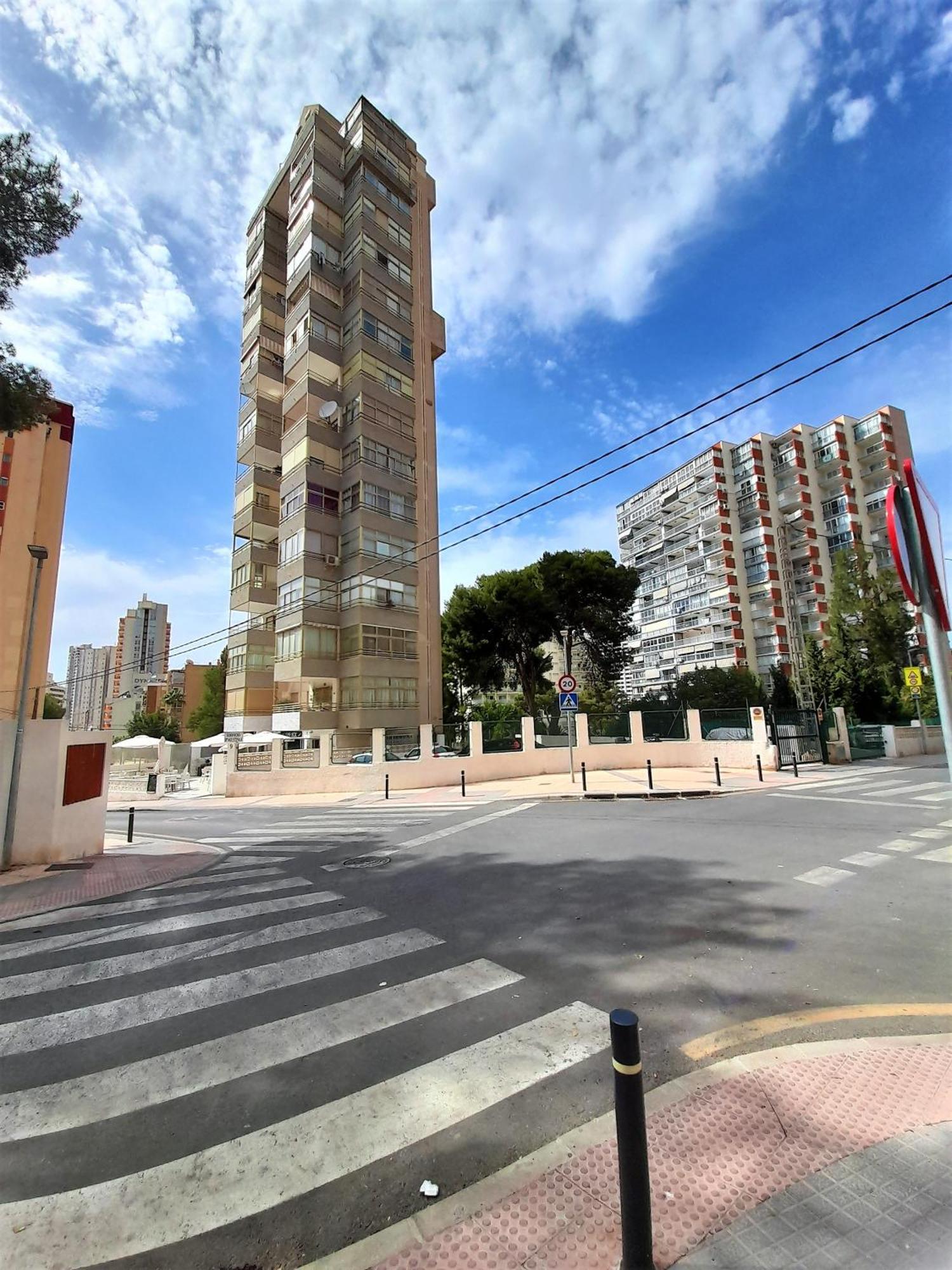 Agustina Apartment In Rincon De Loix -Free Parking, Wi-Fi, Pool, New Air Conditioning, Sea View Бенидорм Екстериор снимка